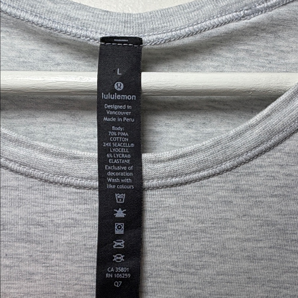 NEW Lululemon 5 Year Basic Tee Heathered Core Ultra Light Grey large Pima Cotton - Picture 7 of 9